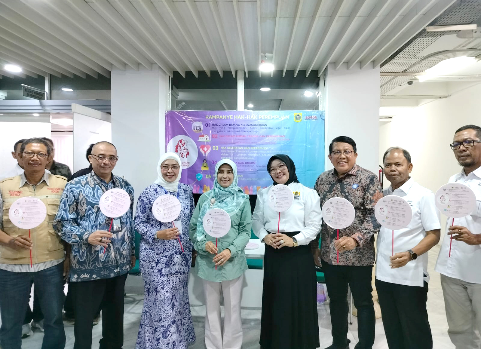 Menghadiri Undangan Rakercab-IX DPC IWAPI  Kabupaten Bogor